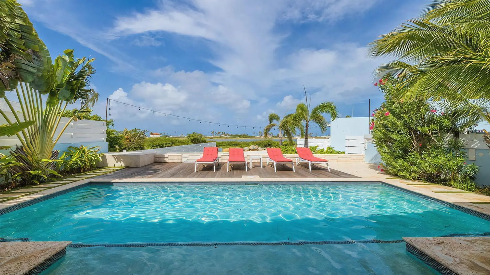 Fantastic 3-Bdr Villa With Gorgeous Pool View Palm Beach Appartement